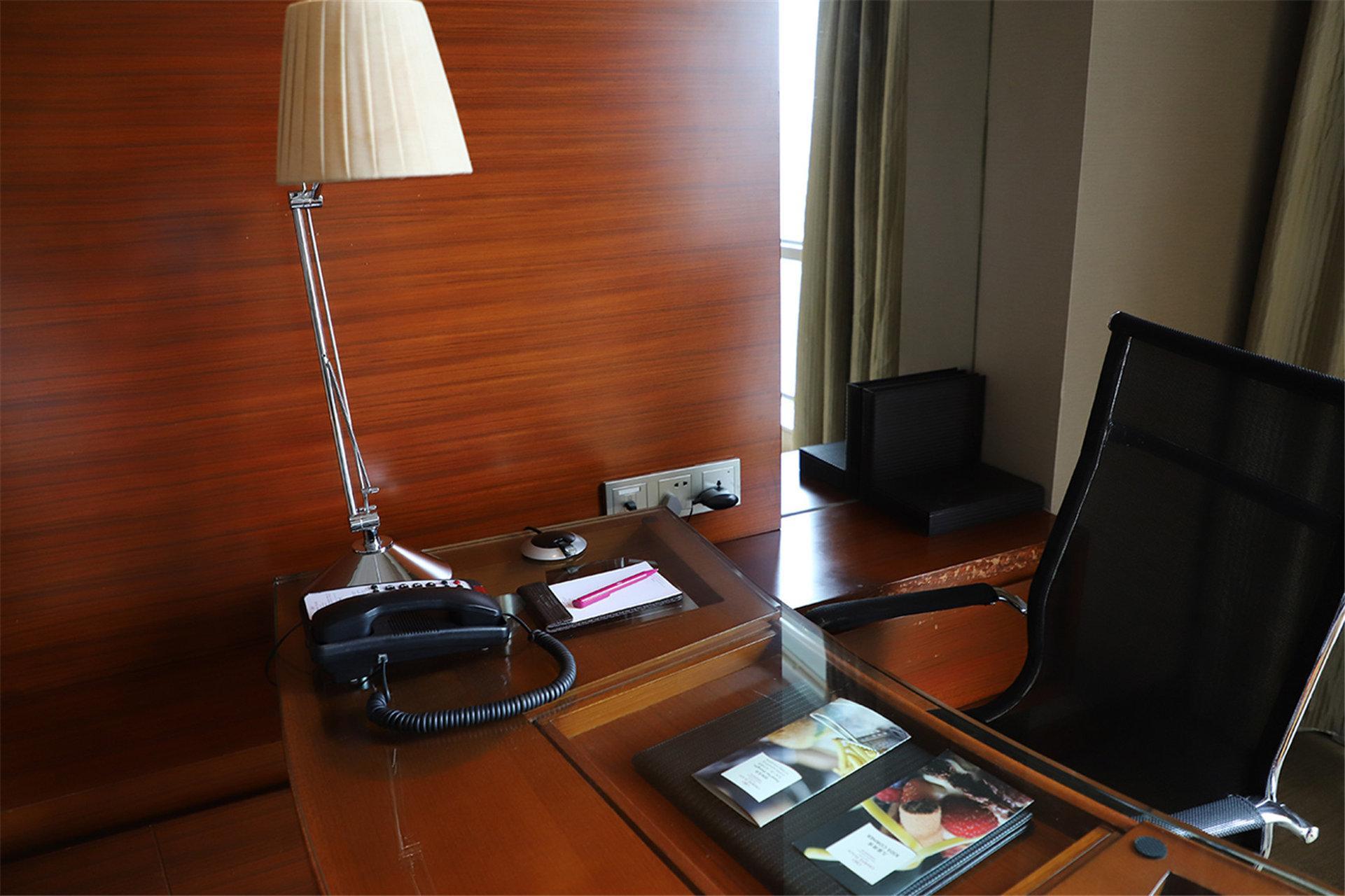 Crowne Plaza Shenyang Parkview, An Ihg Hotel Екстериор снимка