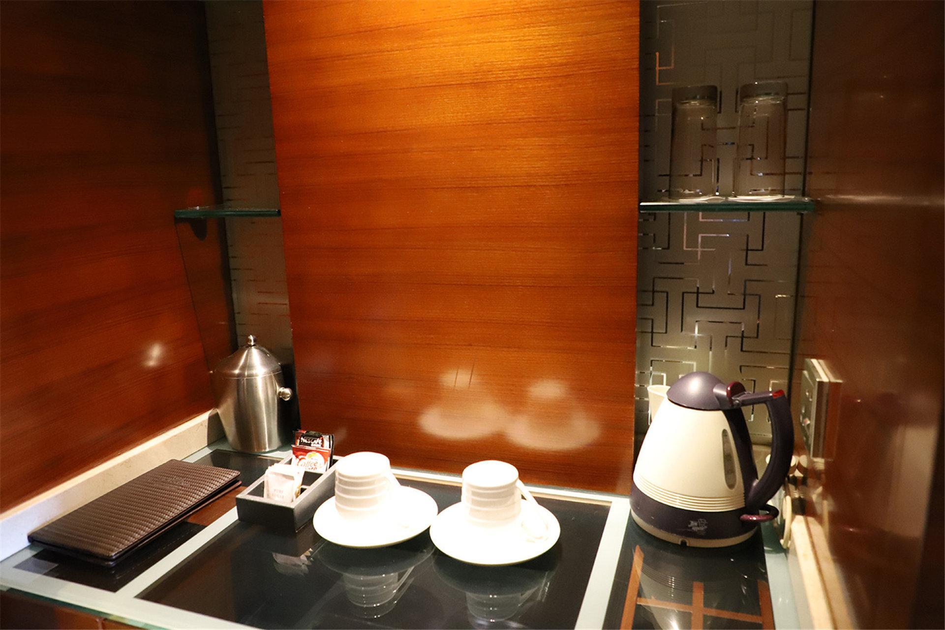 Crowne Plaza Shenyang Parkview, An Ihg Hotel Екстериор снимка